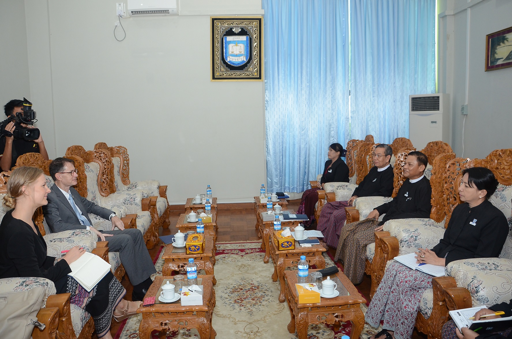 ပြည်ထောင်စုရှေ့နေချုပ်သည် သြစတြေးလျနိုင်ငံ သံအမတ်ကြီး   Mr. Nicholas Coppel အား လက်ခံတွေ့ဆုံ