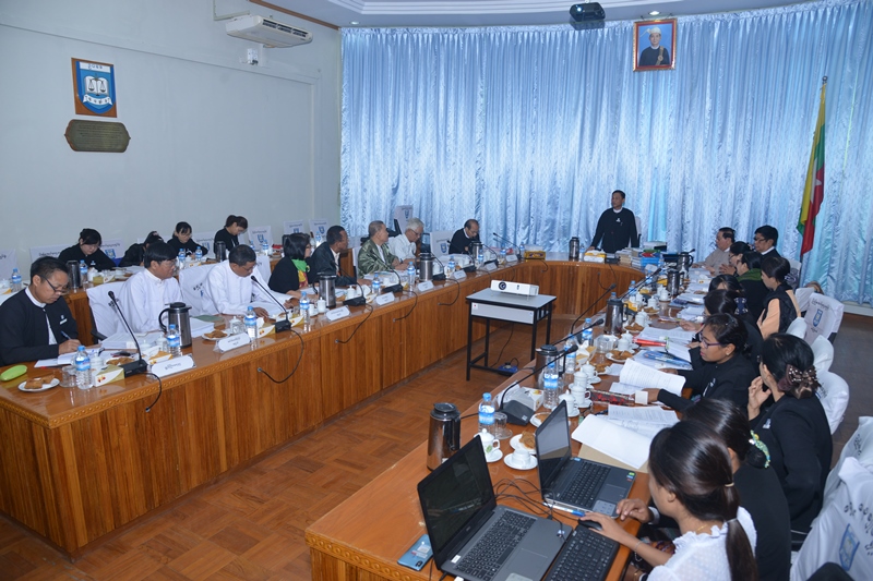 ဥပဒေဘာသာပြန်ကော်မရှင် တတိယအကြိမ်အစည်းအဝေး ကျင်းပ