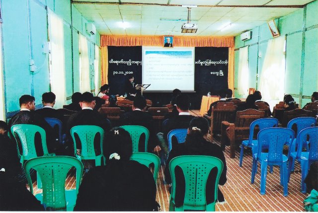 ထိရောက်သည့် တရားစွဲဆိုခြင့်ဖြင့် အမျိုးသမီးများအပေါ် အကြမ်းဖက်မှု တုံ့ပြန်ရေးသင်တန်းအား မကွေးတိုင်းဒေသကြီးအတွင်းရှိ ဥပဒေအရာရှိများအား သင်တန်းပို့ချ
