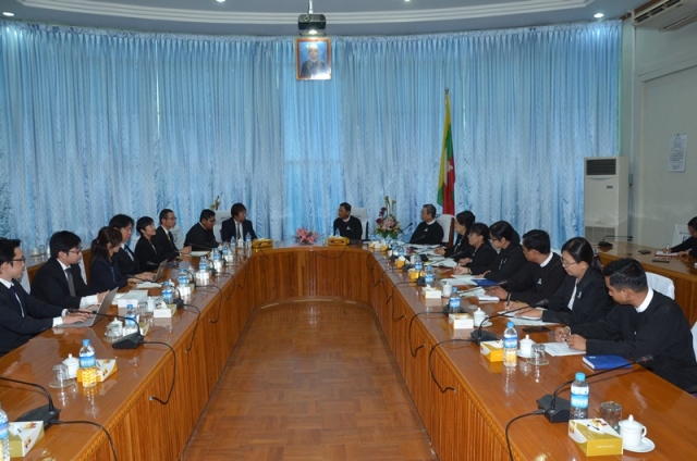 ပြည်ထောင်စုရှေ့နေချုပ်က Japan Fedration of Bar Associations(JFBA)၏ International Exchange Committee မှ ဥက္ကဌ ဖြစ်သူ မစ္စတာ အိကဲအုချီ မာဆာတိုရှီ  နှင့်အဖွဲ့အား လက်ခံတွေ့ဆုံဆွေးနွေး