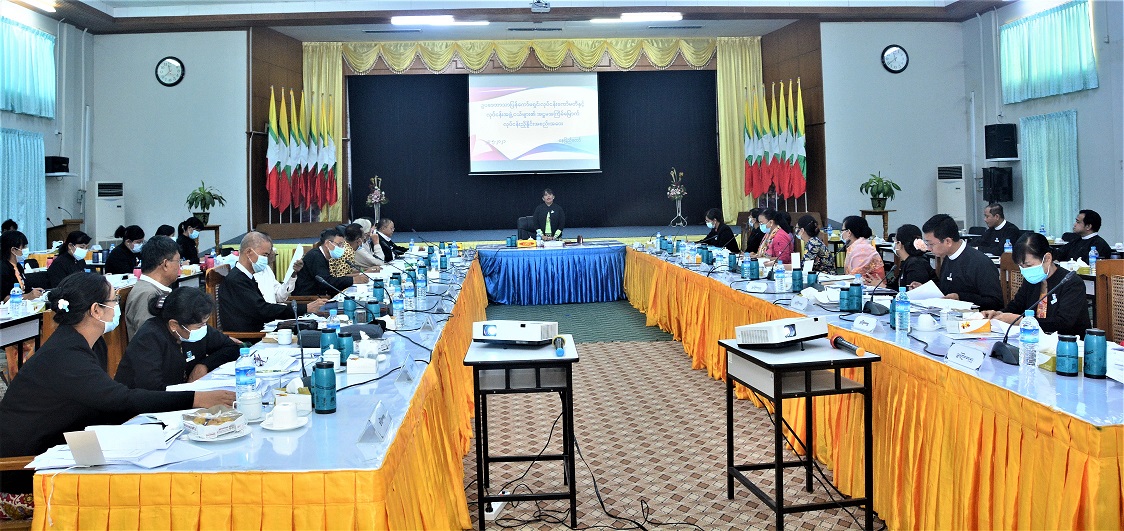 Holding the Eighth Meeting of the Working Committee and Working Groups of Legal Translation Commission