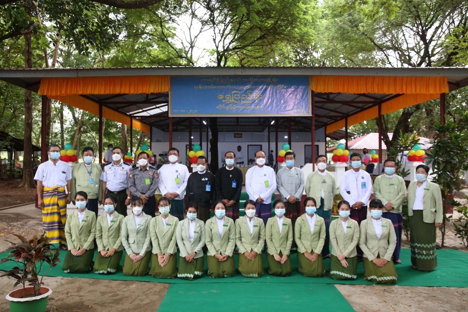 ၀န်ထမ်းသက်သာစားသောက်ဆိုင်ဖွင့်ပွဲ အခမ်းအနားတက်ရောက်