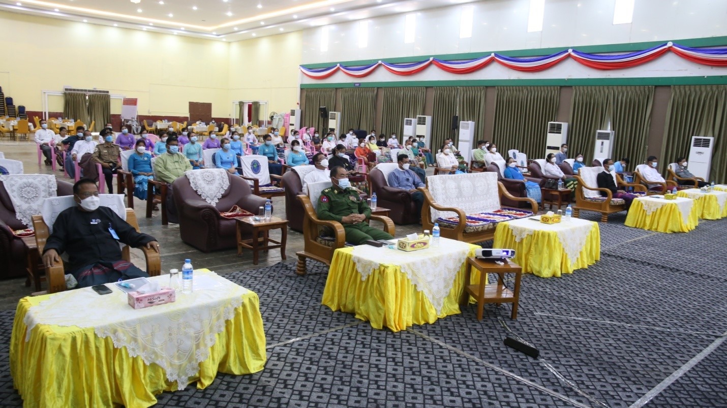 အမျိုးသမီးများအပေါ် အကြမ်းဖက်မှုပပျောက်ရေး (၁၆)ရက်တာလှုပ်ရှားမှု အထိမ်းအမှတ် အခမ်းအနားသို့ တက်ရောက်
