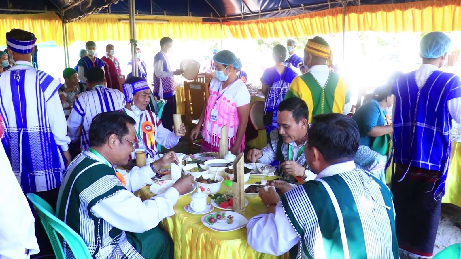 ကရင်နှစ်သစ်ကူးနေ့ အခမ်းအနားသို့ တက်ရောက်