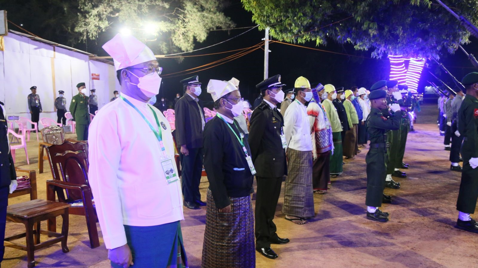လွတ်လပ်ရေးနေ့ အလံတင်အခမ်းအနားတက်ရောက်