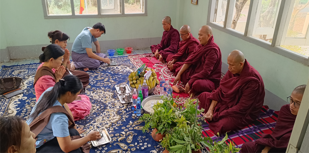 နှစ်သစ်ကူး အန္တရာယ်ကင်း ပရိတ်ရွတ်ဖတ်ပူဇော်ပွဲအခမ်းအနားကျင်းပ