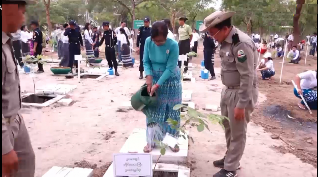 စုပေါင်းသစ်ပင်စိုက်ပျိုးပွဲအခမ်းအနား တက်ရောက်