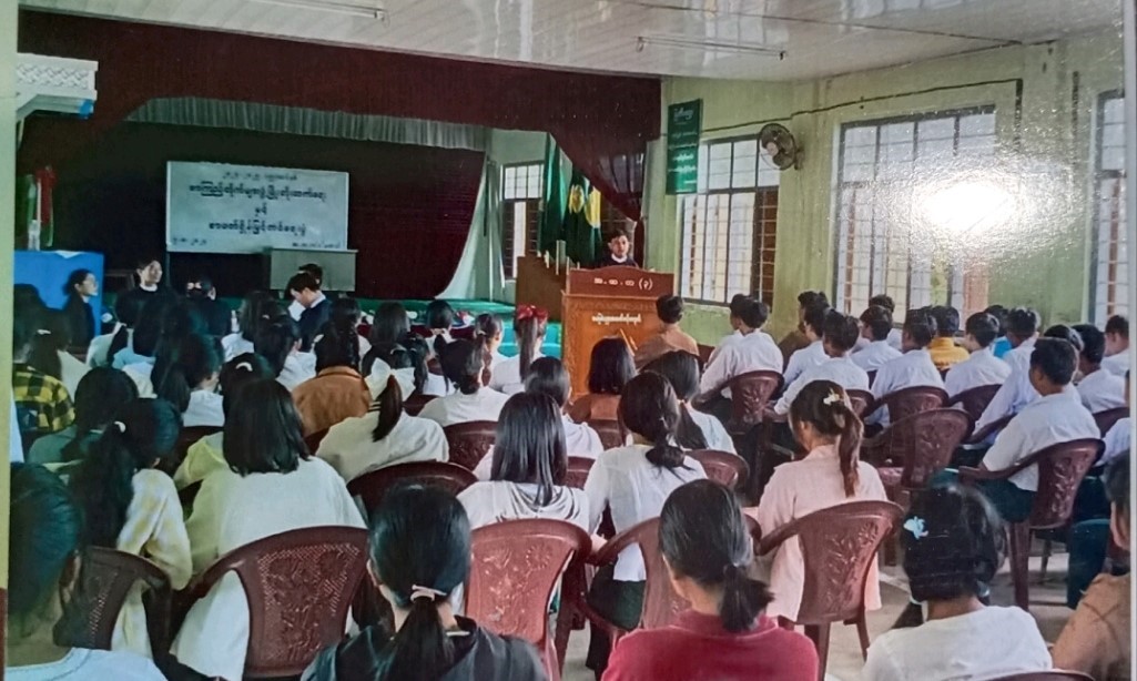 ဥပဒေအသိပညာပေး ဟောပြောပွဲများကျင်းပ